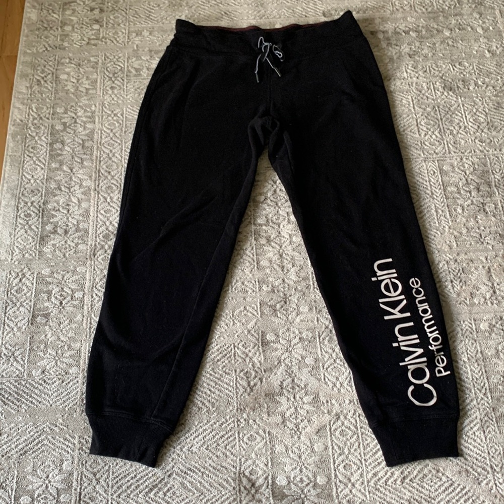 ✨  FREE WITH PURCHASE Calvin Klein Performance Joggers